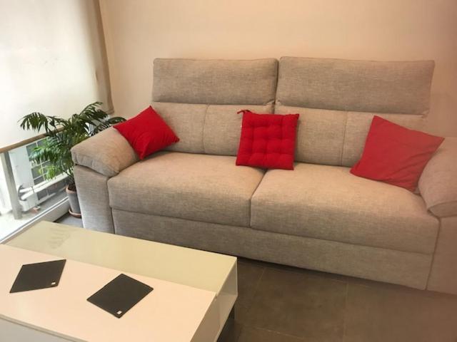 A Chic Four-Person Apartment By The Beach At Cap Ras Llança Zewnętrze zdjęcie